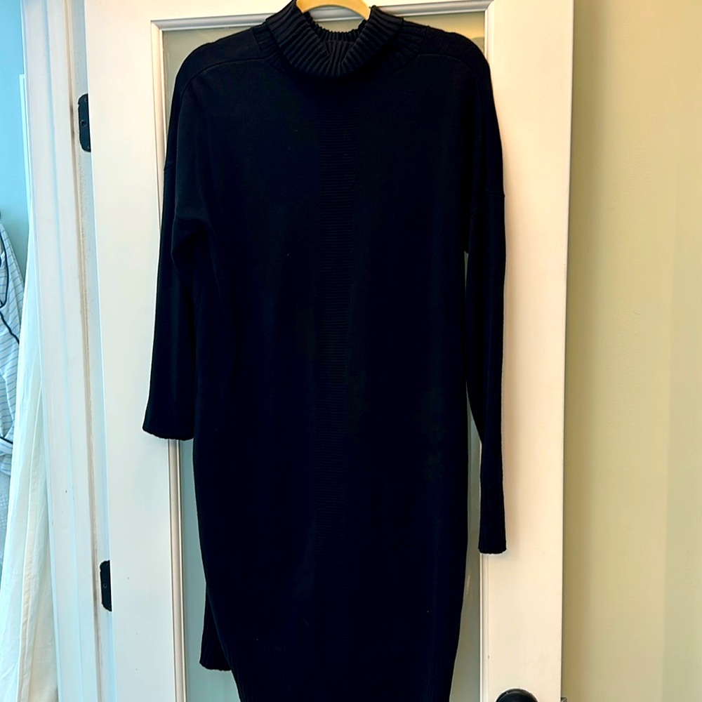 Lululemon sweater black dress size large